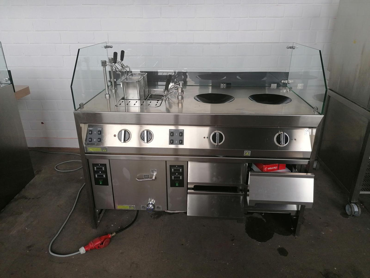 Premium Silko Professional Kitchens – equipped with 2x induction woks and 4x electric pasta cookers. High-quality stainless steel design, built for top-tier performance. Limited stock available at an exclusive price – act fast!