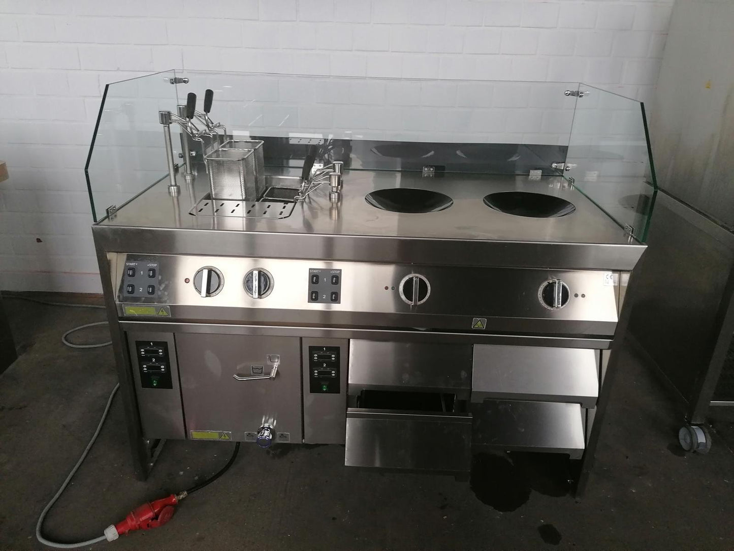 Premium Silko Professional Kitchens – equipped with 2x induction woks and 4x electric pasta cookers. High-quality stainless steel design, built for top-tier performance. Limited stock available at an exclusive price – act fast!